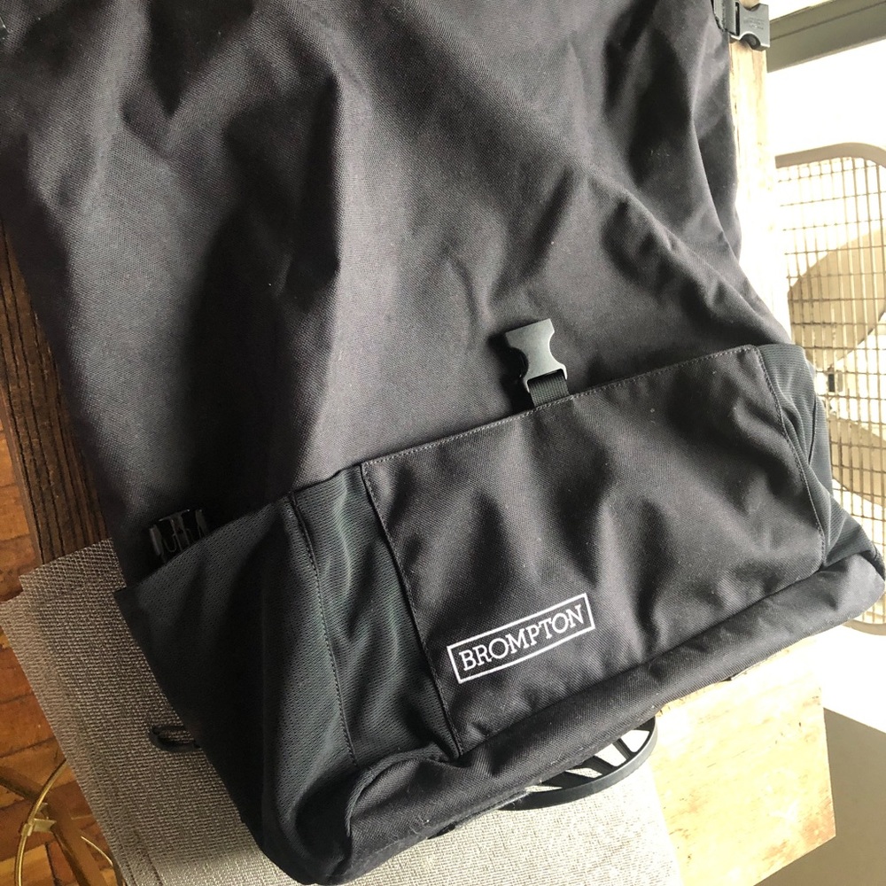 Brompton messenger bag- black